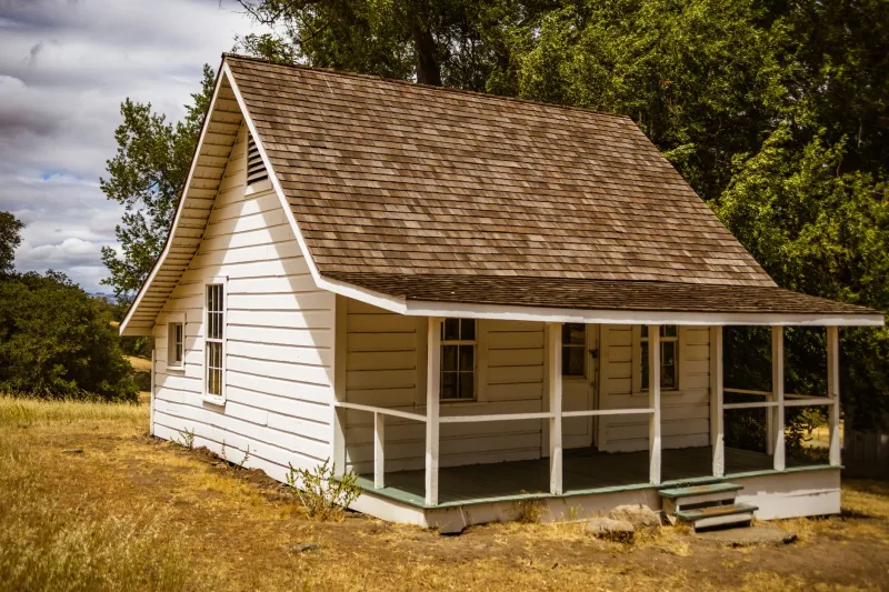 Old House, Big Price Tag: The Real Cost of Falling in Love with Vintage Charm
